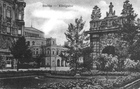 Brama Królewska i nie istniejący Teatr Miejski od strony ul. Matejki (1915 r.)