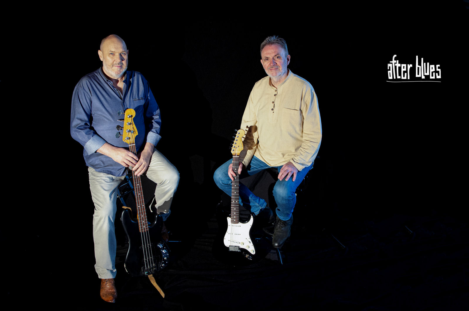 zdjęcie After Blues, dwaj panowie z gitarami