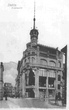Budynek apteki "Pod Czarnym Orłem" na nie istniejącym obecnie Rynku Węglowym - dzisiaj narożnik ulic Farnej i Sołtysiej. (1902 r.)